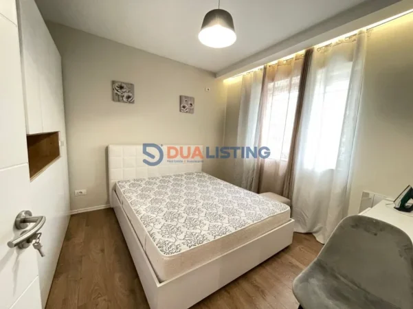 Tirane, jepet me qera apartament 2+1 , 72 m² 500 € (Brryli)