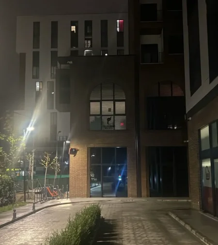 Tirane, shitet apartament 1+1 Kati 3, 55 m² 120.000 € (RRUGA E KAVAJES)