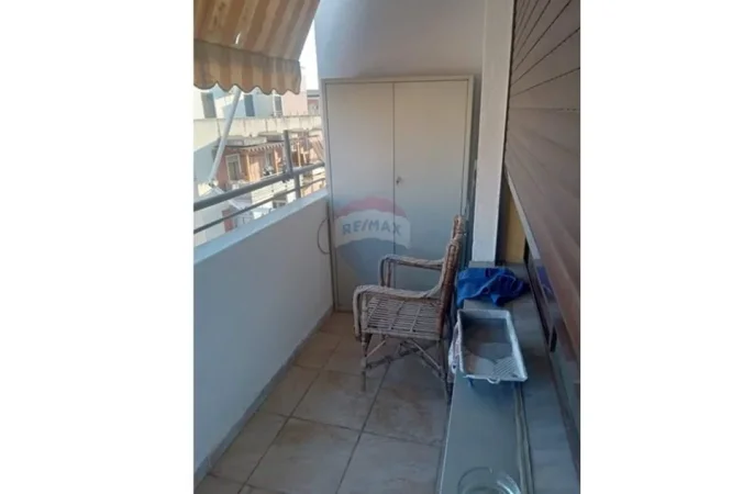 Tirane, jepet me qera apartament 2+1 Kati 5, 100 m² 700 € 