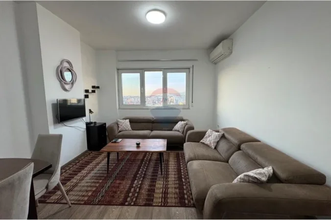 Tirane, jepet me qera apartament 2+1 , 100 m² 600 € 