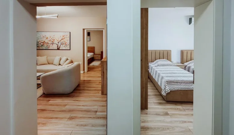 Tirane, jepet me qera apartament 2+1 Kati 2, 110 m² 900 € (Myslym Shyri perballe hyrjes tek Tregu Cam)