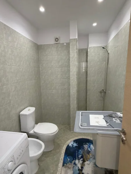 Tirane, shitet apartament 1+1 Kati 8, 58 m² 125.000 € (Astir)