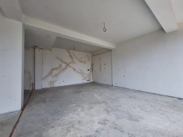 Tirane, shitet ambjent biznesi Kati 0, 110 m² 135.000 € 