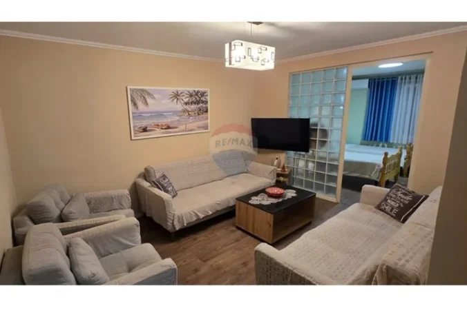 Tirane, jepet me qera apartament 2+1 Kati 3, 94 m² 800 € 