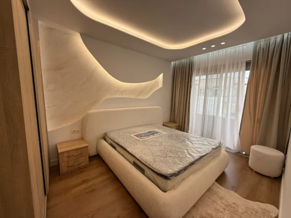 Tirane, jepet me qera apartament 1+1 Kati 8, 58 m² 125.000 € (RROTONDO ASTIRIT)