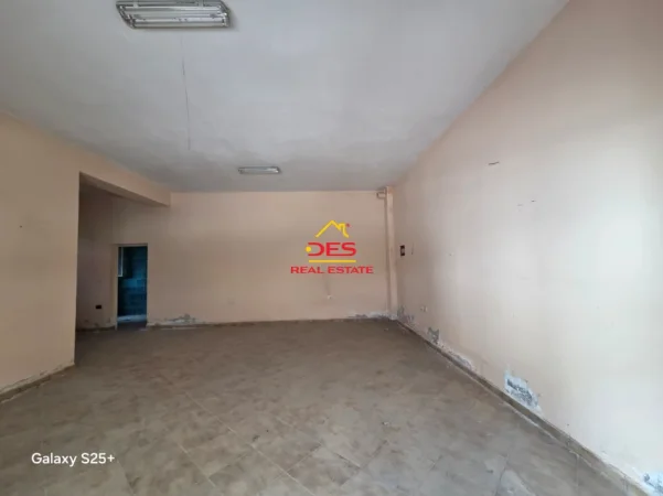 Vlore, shitet ambjent biznesi Kati 0, 50 m² 60.000 € (Rruga Hajredin Haxhiraj)