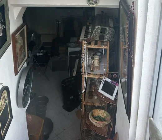 Tirane, jepet me qera dyqan Kati -1, 15 m² 400 € (VASIL SHANTO)