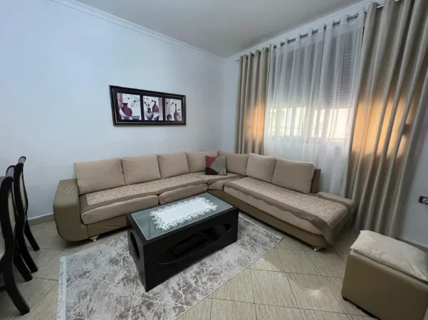 Jepet me qira apartament 2+1, 500 € , ne Don Bosko