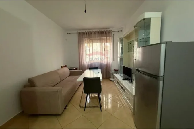 Tirane, jepet me qera apartament 1+1 Kati 3, 49 m² 450 € 