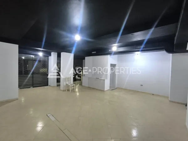 Durres, jepet me qera ambjent biznesi Kati 0, 100 m² 500 € (Prane Markates,Durres)