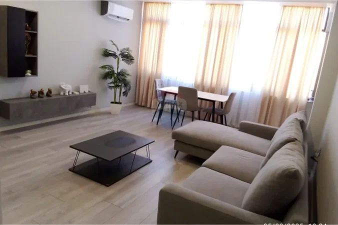 Tirane, jepet me qera apartament 2+1 Kati 5, 100 m² 850 € (Rrug Frosina Plaku)
