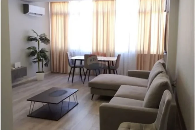 Tirane, jepet me qera apartament 2+1 Kati 5, 100 m² 850 € (Rrug Frosina Plaku)