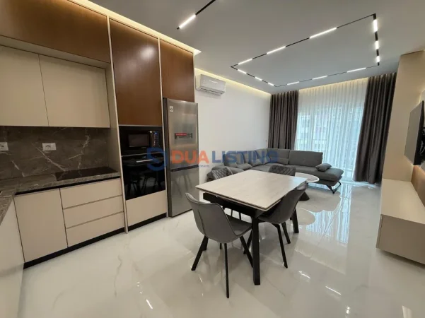 Tirane, jepet me qera apartament 1+1 , 78 m² 1.000 € (Zogu i Zi)