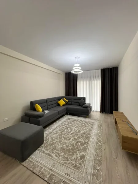 Jepet me qera apartament 2+1+Ballkon Kati 1, 1.200 €