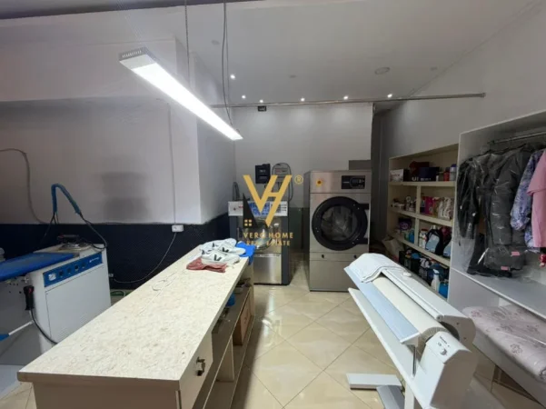 Tirane, shitet ambjent biznesi Kati 0, 70 m² 35.000 € (RRUGA GRAMOZ PASHKO)