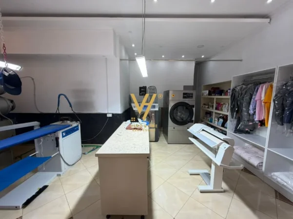 Tirane, shitet ambjent biznesi Kati 0, 70 m² 35.000 € (RRUGA GRAMOZ PASHKO)