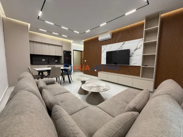 Tirane, jepet me qera apartament 1+1 , 82 m² 1.000 € (Zogu i Zi)