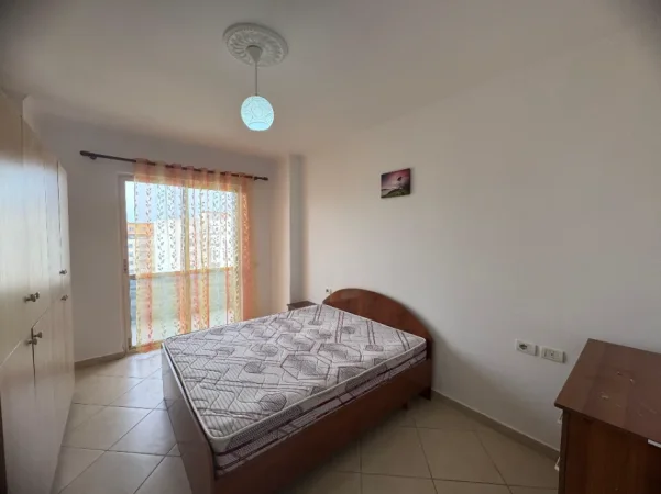 Tirane, jepet me qera apartament 1+1+Ballkon Kati 8, 60 m² 400 € (Astir prane bar Artistit)