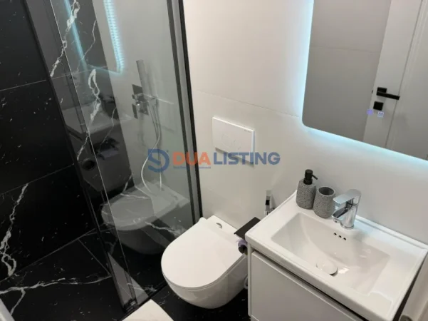 Tirane, shitet apartament 1+1 , 65 m² 193.000 € (21 Dhjetori)