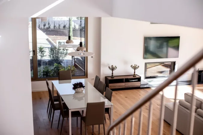 Tirane, jepet me qera Vile 3 Katshe , 480 m² 5.000 € (TEG – Tirana East Gate)