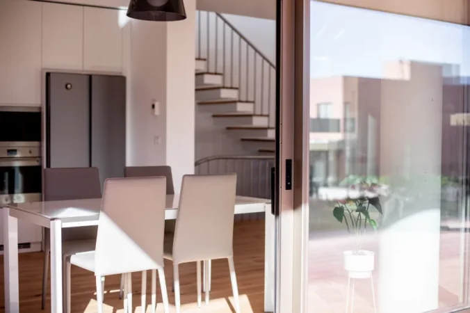 Tirane, jepet me qera Vile 3 Katshe , 480 m² 5.000 € (TEG – Tirana East Gate)