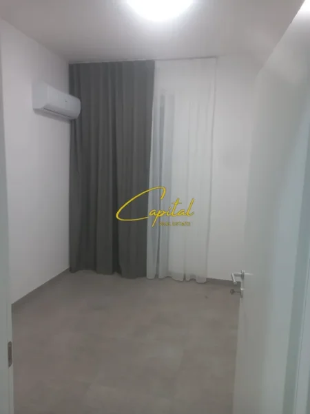 Tirane, jepet me qera apartament 2+1 Kati 1, 86 m² 400 € (5 MAJI)