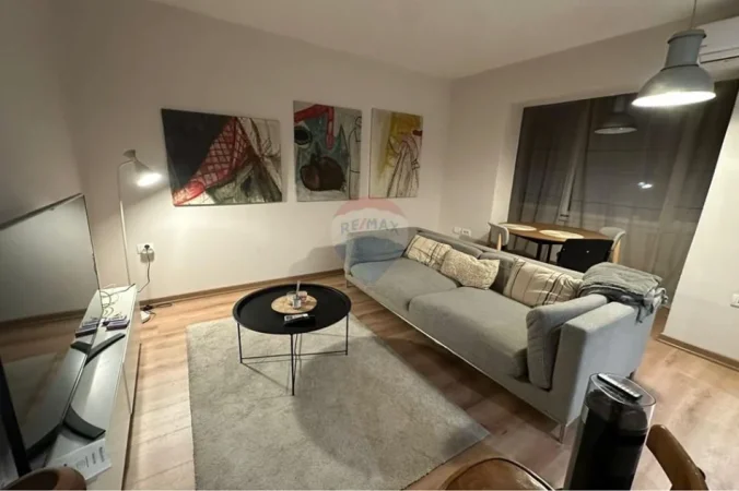 Shqiperi, jepet me qera apartament 1+1 , 60 m² (Rruga Fortuzi)