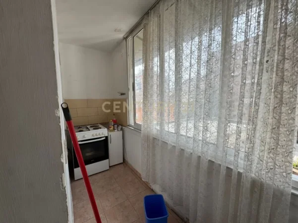Tirane, jepet me qera apartament 1+1 Kati 4, 55 m² 420 € (Selvia)