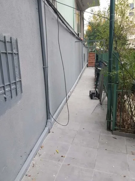 Tirane, jepet me qera magazine Kati 0, 450 m² 2.500 € (RRUGA SHKELQIM FUSHA)