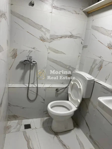 Tirane, jepet me qera garsonier Kati 1, 30 m² 250 € (Sauk)