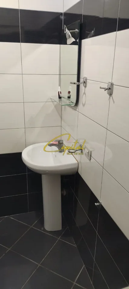 Tirane, jepet me qera apartament 2+1 Kati 3, 115 m² 450 € (ASTIR)