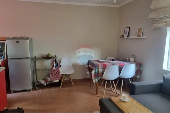 Tirane, jepet me qera apartament 1+1 , 55 m² 500 € 