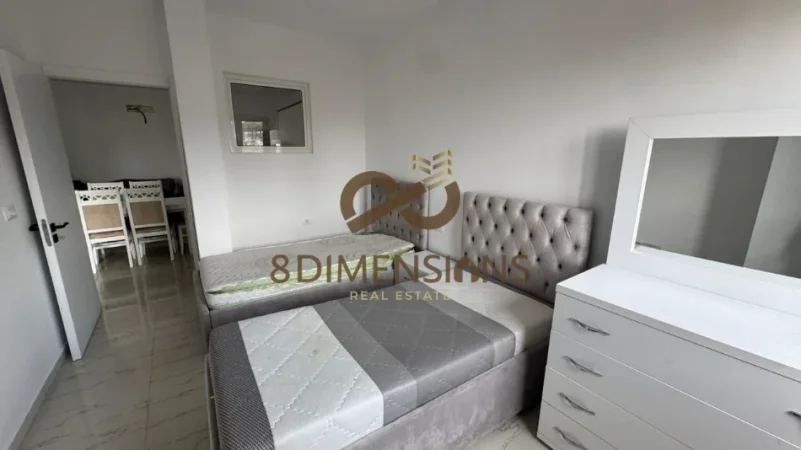 Tirane, jepet me qera apartament 2+1 Kati 2, 100 m² 450 € (rruga Llazar Shapatini)