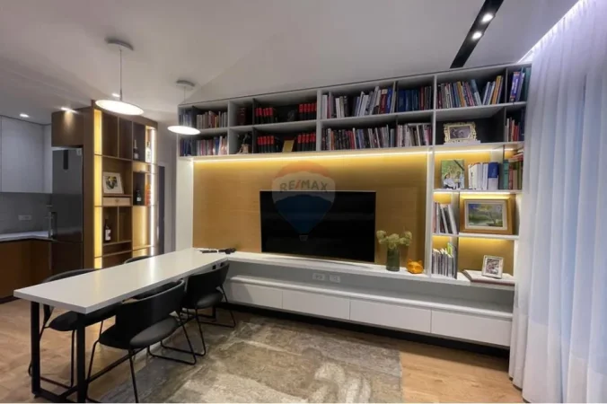 Tirane, jepet me qera apartament 2+1 , 93 m² 1.200 € 