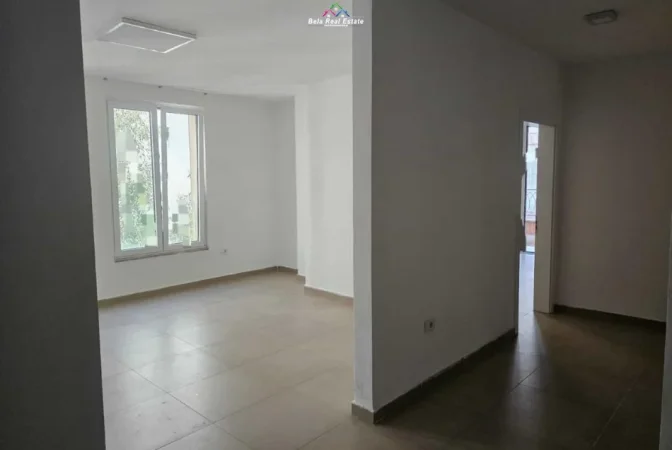 Tirane, jepet me qera zyre Kati 1, 74 m² 1.260 € (rruga e elbasanit)