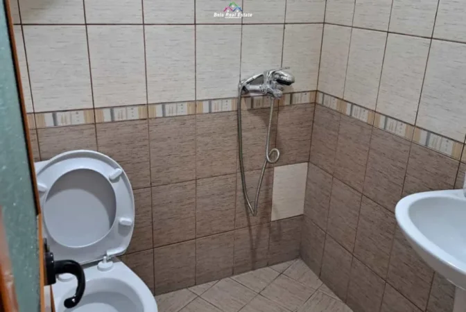 Tirane, jepet me qera apartament 1+1 Kati 10, 70 m² 420 € (don bosko)