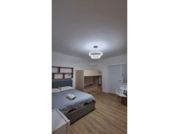 Tirane, jepet me qera apartament 1+1 Kati 1, 45 m² 700 € (rruga e dibres)