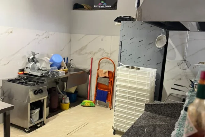 Tirane, jepet me qera ambjent biznesi Kati 0, 55 m² 630 € (yzberisht)