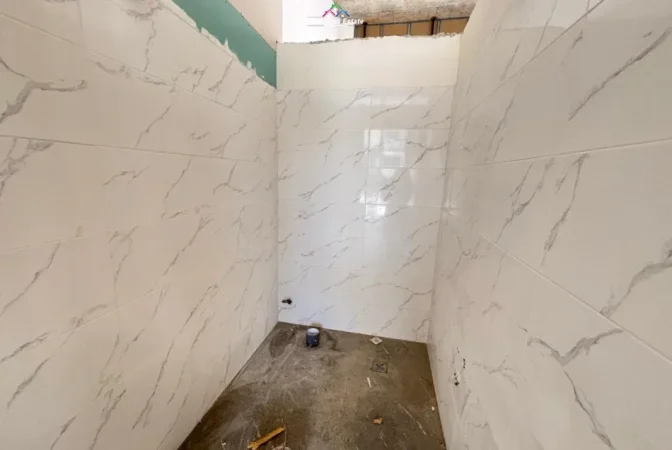 Tirane, jepet me qera dyqan Kati 0, 164 m² 3.200 € (Rruga sulejman delvina)