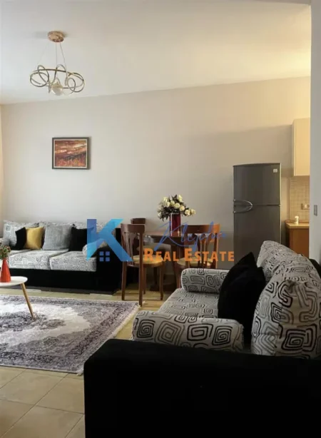 Tirane, jap me qera apartament 1+1+Ballkon Kati 1, 60 m² (Rruga Mine Peza)