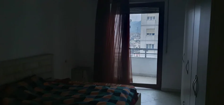 Tirane, shitet nga Pronari, pa-komision apartament 2+1+Ballkon Kati 6, 98 m² 140.000 € (kthesa e kamzes)