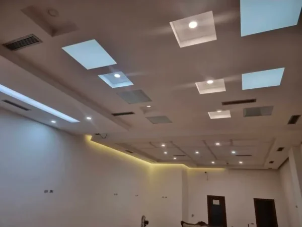 Tirane, jepet me qera ambjent biznesi Kati 0, 80 m² 450 € (kthesa e kamzes)