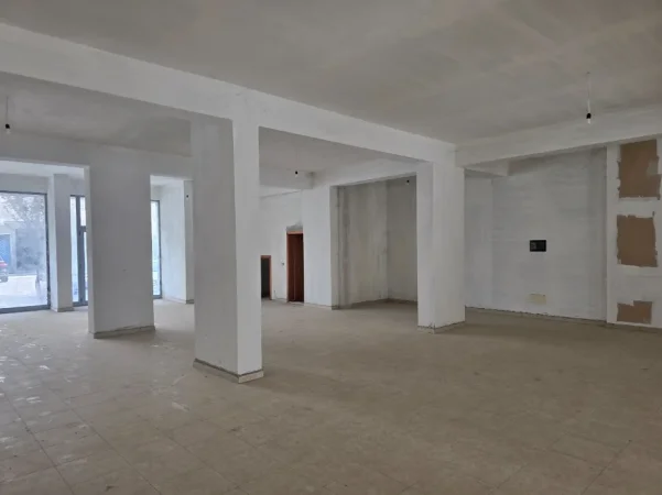 Radhime - Orikum, shitet ambjent biznesi Kati 0, 225 m² 270.000 € 