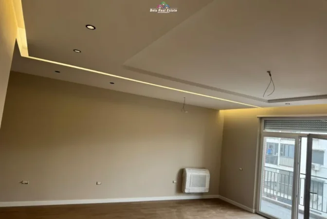 Tirane, jepet me qera zyre Kati 7, 115 m² 1.150 € (5 maji)