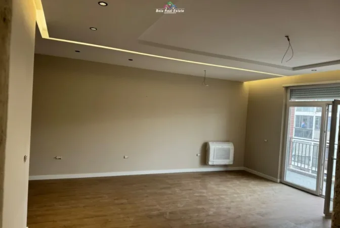 Tirane, jepet me qera zyre Kati 7, 115 m² 1.150 € (5 maji)