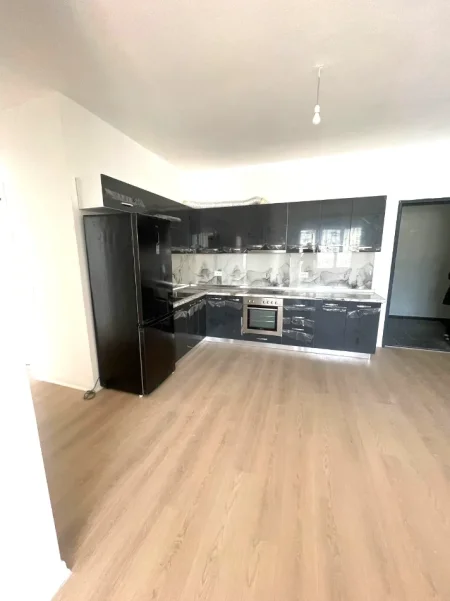 JEPET ME QERA  SUPER APARTAMENT 2+1+2 TEK CONCORDI NE 5 MAJI