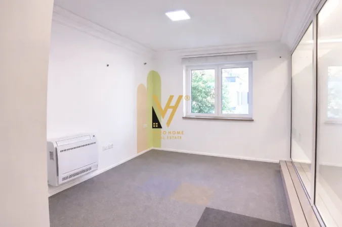 Tirane, jepet me qera zyre Kati 0, 130 m² 2.000 € (RRUGA E DURRESIT)