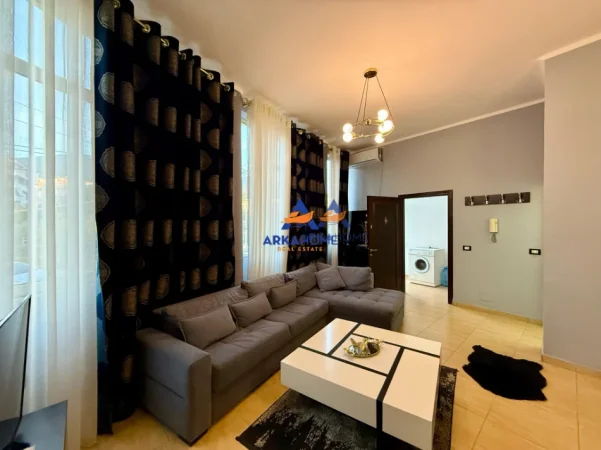 Tirane, shitet apartament 1+1+Ballkon Kati 1, 64 m² 79.000 € (FRESKU)