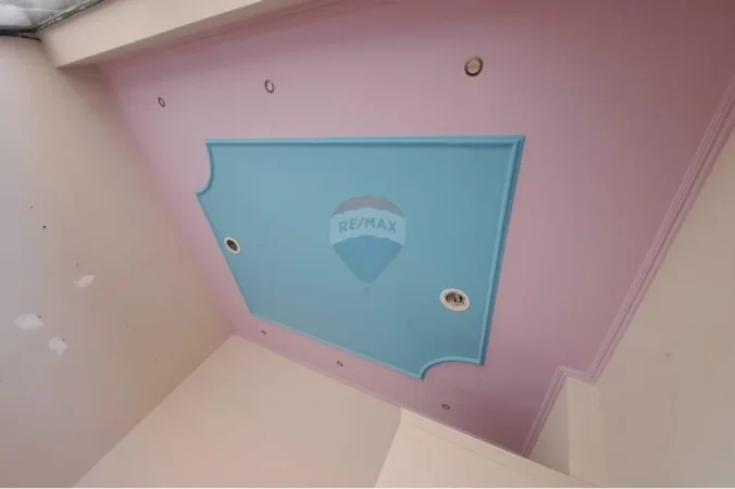 Vlore, shitet dyqan Kati 0, 18 m² 36.000 € (Rruga Ali Demi,Vlore)