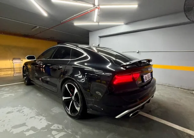 Tirane, shes makine AUDI A7 Nafte, e zeze automatik 172.000 km 18.000 €